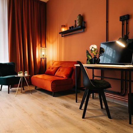 Landhaus Am See - Gaestezimmer Strausberg Bagian luar foto